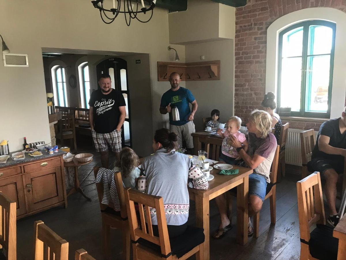 Na Kopecku Ad 1795 - Penzion S Restauraci A Wellness V Podkrkonosi Dvůr Králové nad Labem Zewnętrze zdjęcie