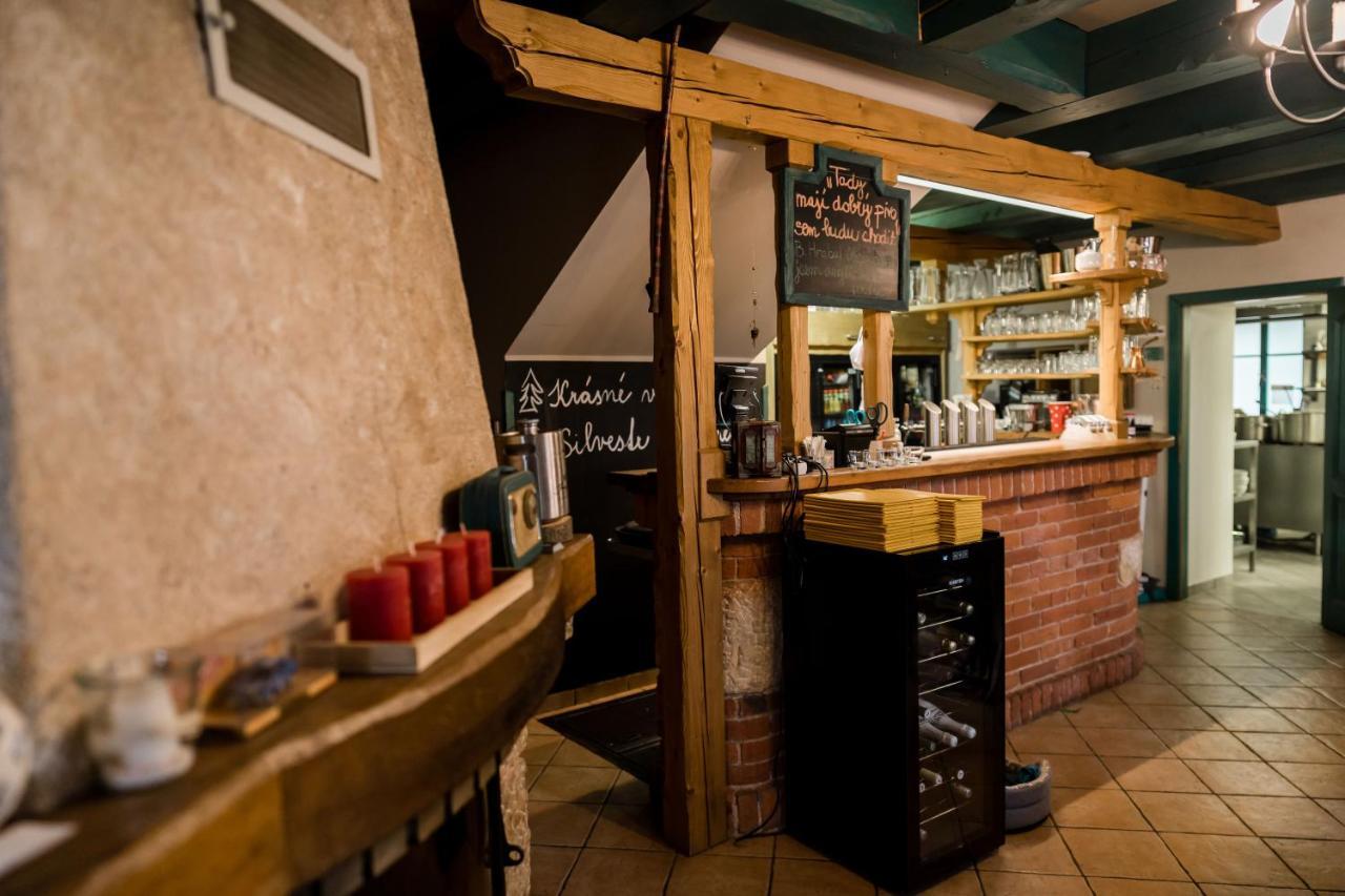 Na Kopecku Ad 1795 - Penzion S Restauraci A Wellness V Podkrkonosi Dvůr Králové nad Labem Zewnętrze zdjęcie